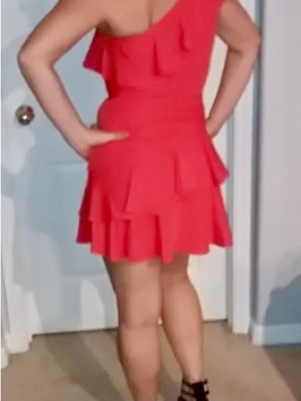 BCBGMaxAzria One-Shoulder Red Ruffle Mini Dress size 8 - Picture 4 of 5